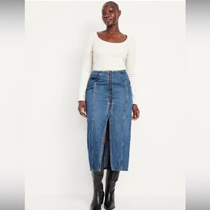 Old Navy Mid-Rise Denim Midi Skirt with Front Zippered Slit, New with Tags